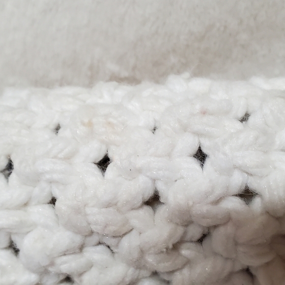 VINTAGE 60s Large White Crochet Wooden Beaded Whicker Eye Fringe Crossbody Purse - Picture 15 of 16